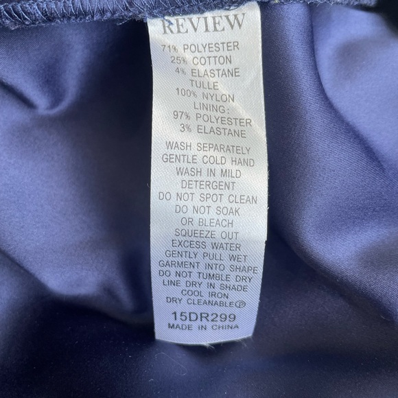 Review Dress Size 6 - Picture 5 of 6